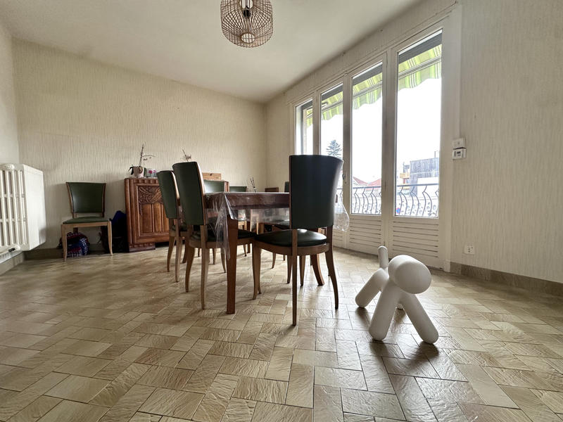 Maison - 140 m² - 6 pièces