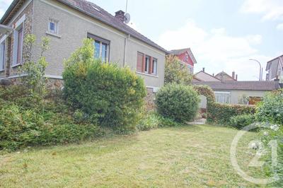 Pavillon - 150 m² - 7 pièces