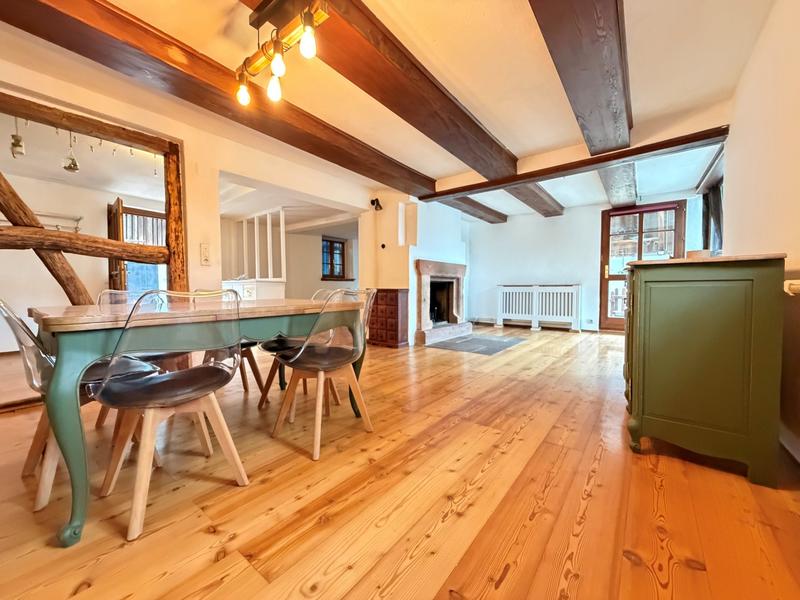 Maison ancienne - 180 m² - 6 pièces