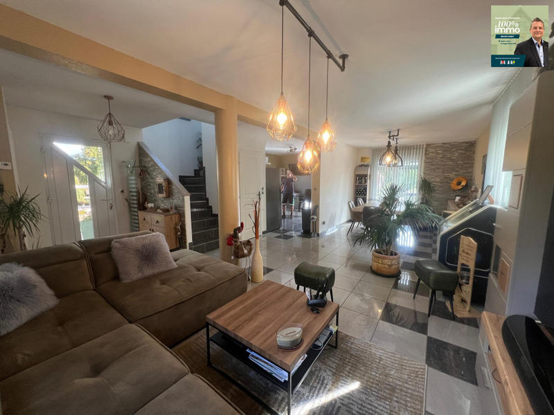 Maison - 102 m² - 5 pièces