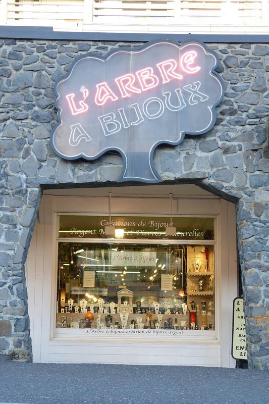 Fonds de commerce - Magasins - 85 m²