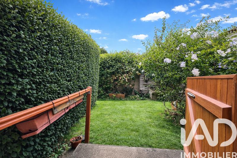 Maison - 90 m² - 5 pièces