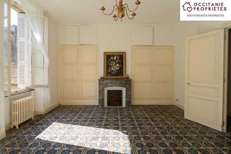 Maison de village - 282 m² - 8 pièces