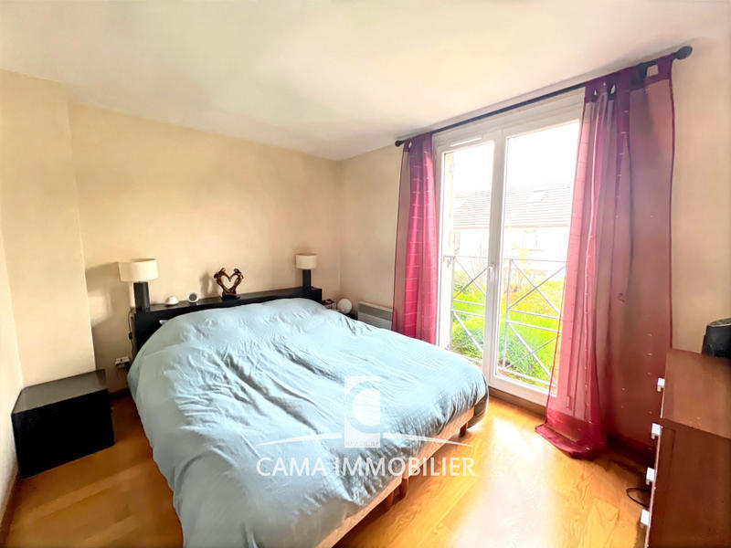 Maison - 99 m² - 6 pièces