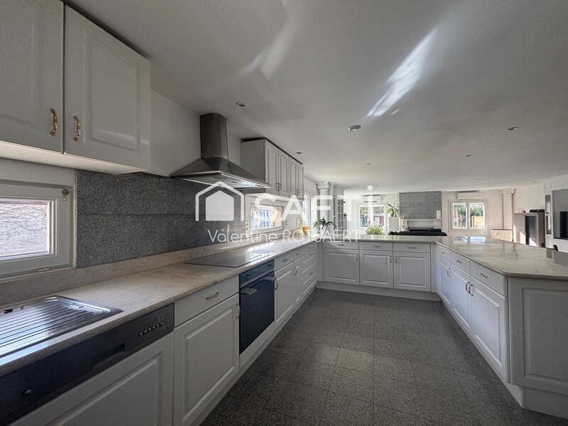 Maison - 170 m² - 6 pièces