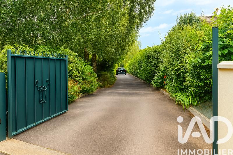 Maison - 189 m² - 8 pièces