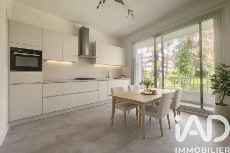 Appartement - 102 m² - 4 pièces