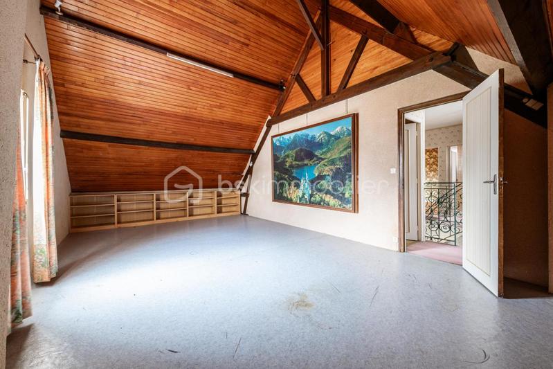 Maison - 175 m² - 8 pièces