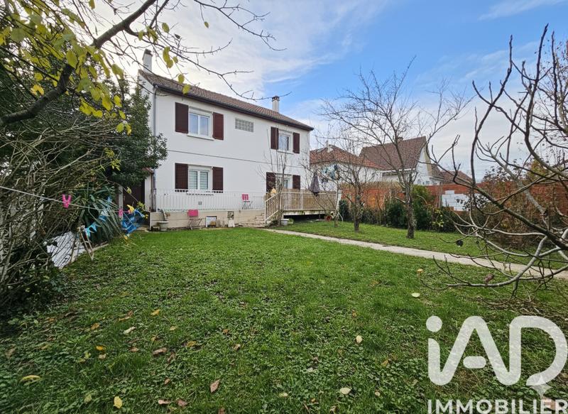Maison - 147 m² - 5 pièces
