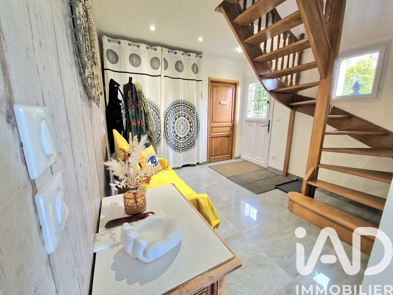 Maison - 205 m² - 6 pièces