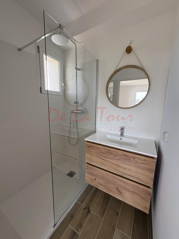 Appartement - 100 m² - 4 pièces