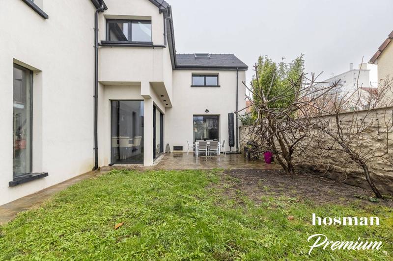 Maison - 290 m² - 6 pièces