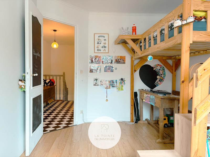 Maison - 104 m² - 4 pièces