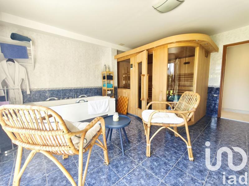 Maison - 339 m² - 7 pièces