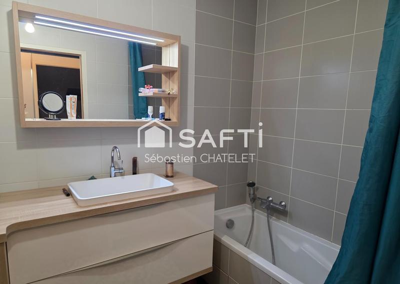 Appartement - 81 m² - 4 pièces