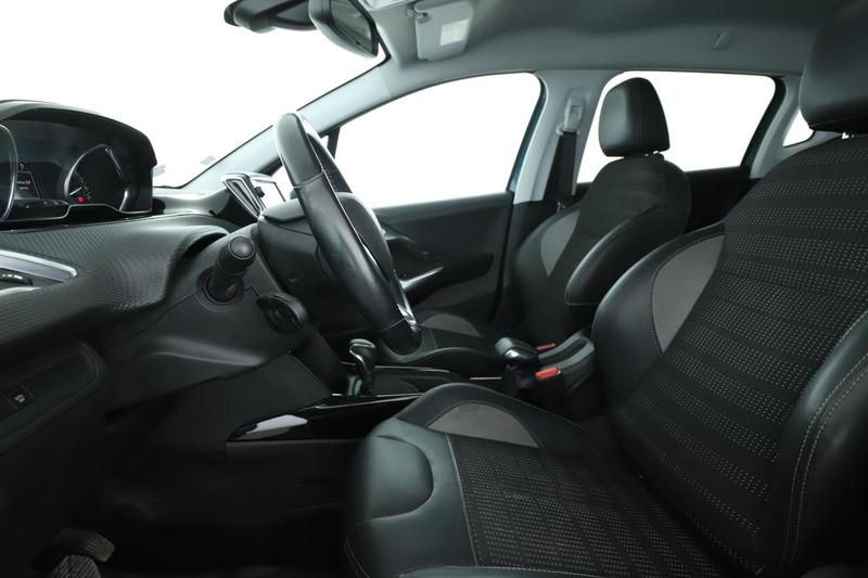 Peugeot 2008 1.2 PureTech Allure Eat6 110 ch