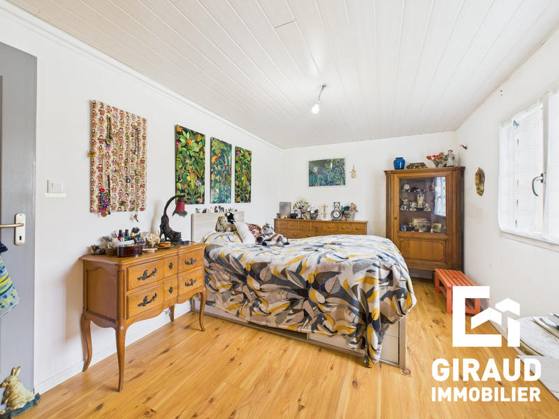 Maison - 200 m² - 7 pièces