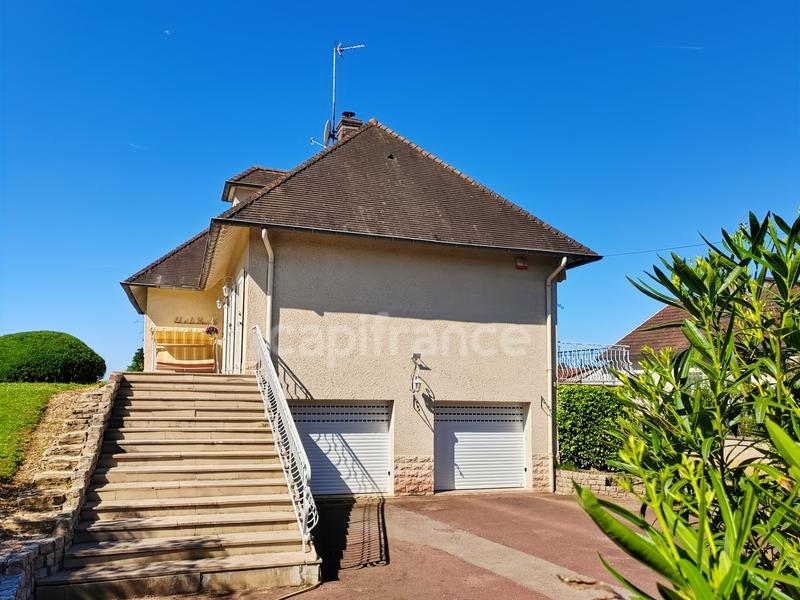 Maison - 183 m² - 6 pièces