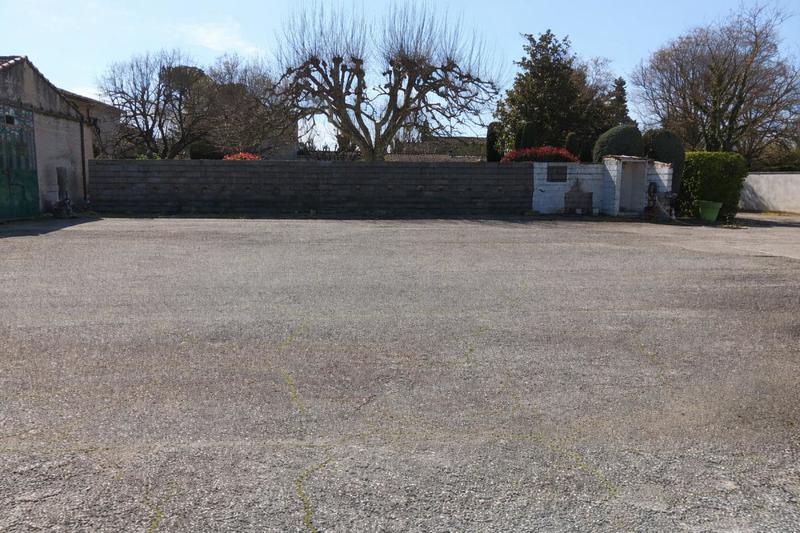 Terrain constructible - 703 m²