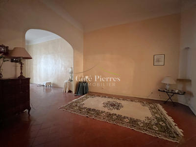 Appartement - 177 m² - 6 pièces