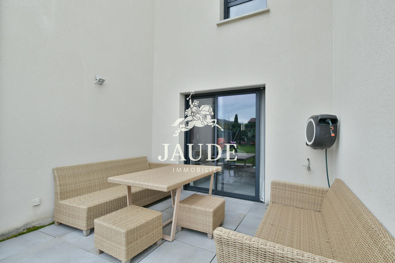 Maison - 121 m² - 5 pièces