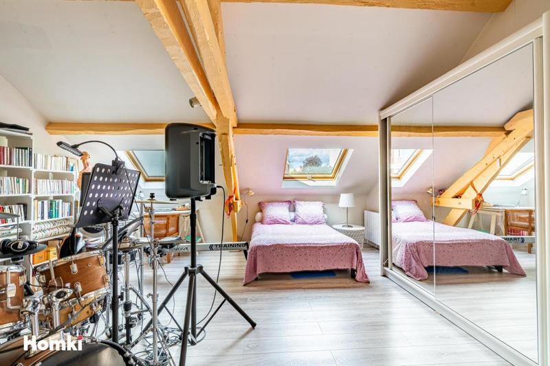 Maison - 252 m² - 11 pièces