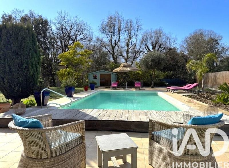 Maison - 237 m² - 6 pièces