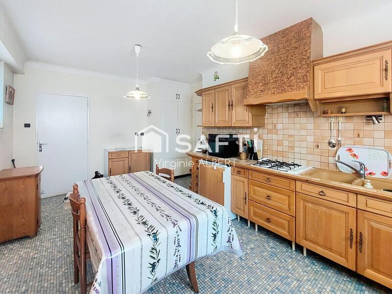 Maison - 111 m² - 5 pièces