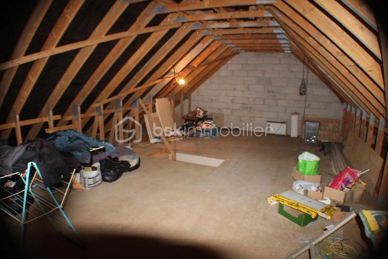 Maison - 93 m² - 5 pièces