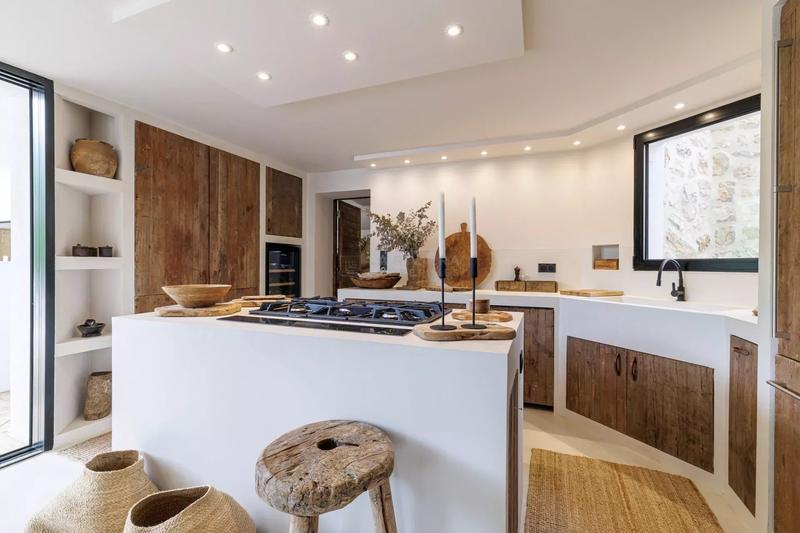 Appartement - 257 m² - 8 pièces