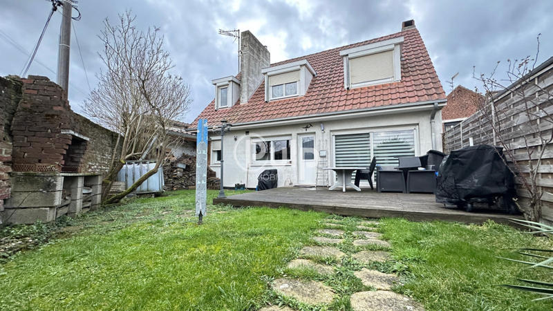 Maison - 131 m² - 9 pièces