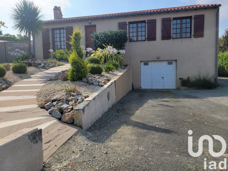 Maison - 90 m² - 5 pièces