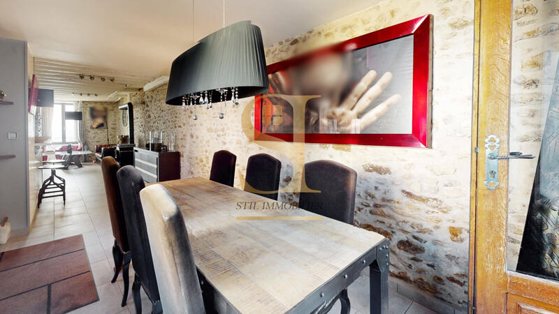 Maison - 140 m² - 7 pièces