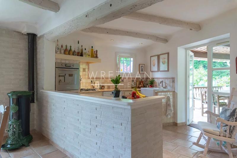 Villa - 260 m² - 8 pièces