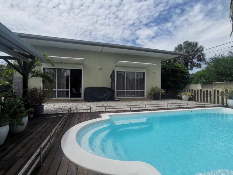 Maison - 229 m² - 6 pièces