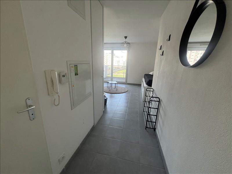 Studio - 28 m² - 1 pièce