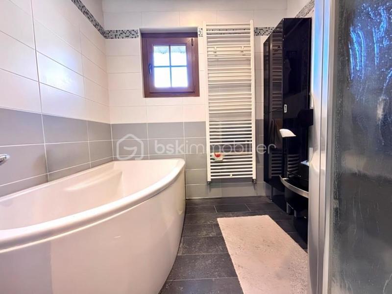 Maison de ville - 126 m² - 6 pièces