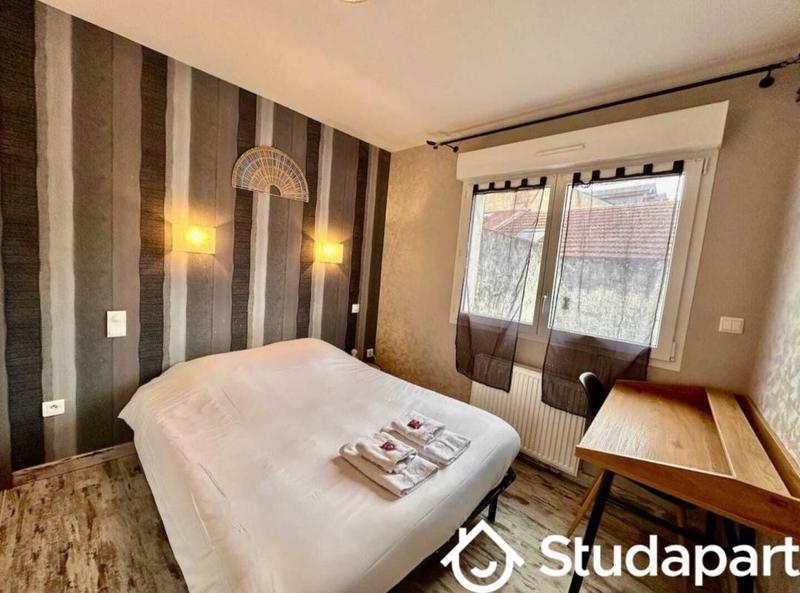 Chambre - 10 m² - 1 pièce