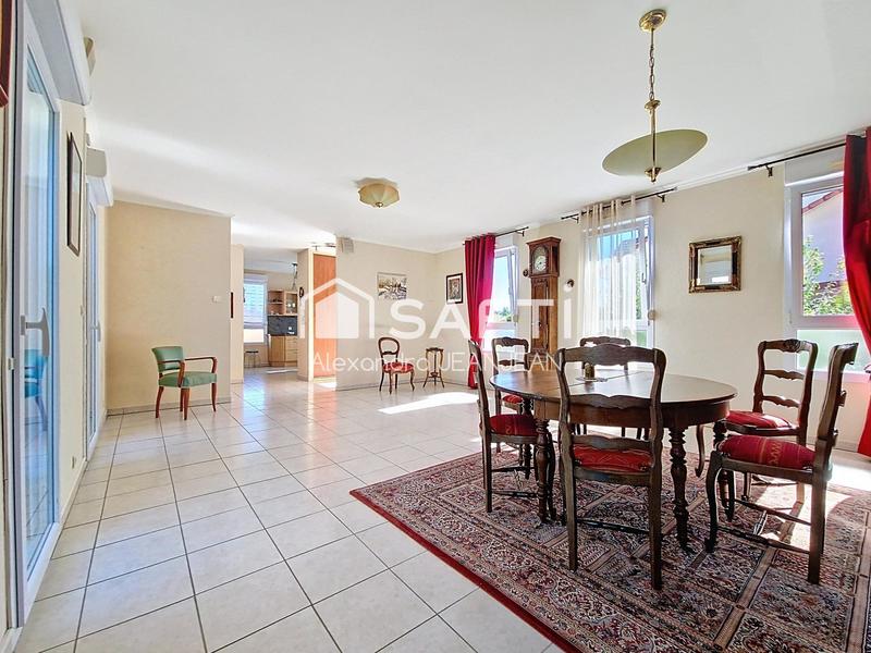 Maison - 105 m² - 4 pièces