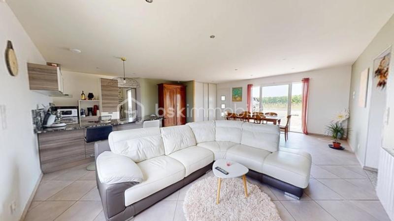 Maison - 121 m² - 6 pièces