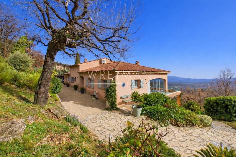 Villa - 185 m² - 7 pièces