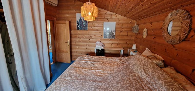 Maison de bois - 214 m² - 9 pièces