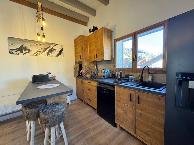 Appartement - 130 m² - 8 pièces