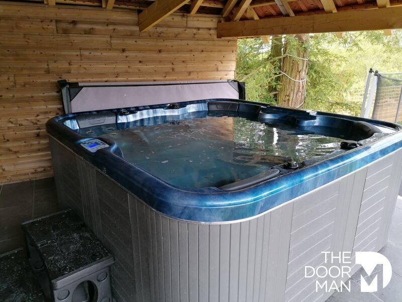 Maison - 330 m² - 11 pièces