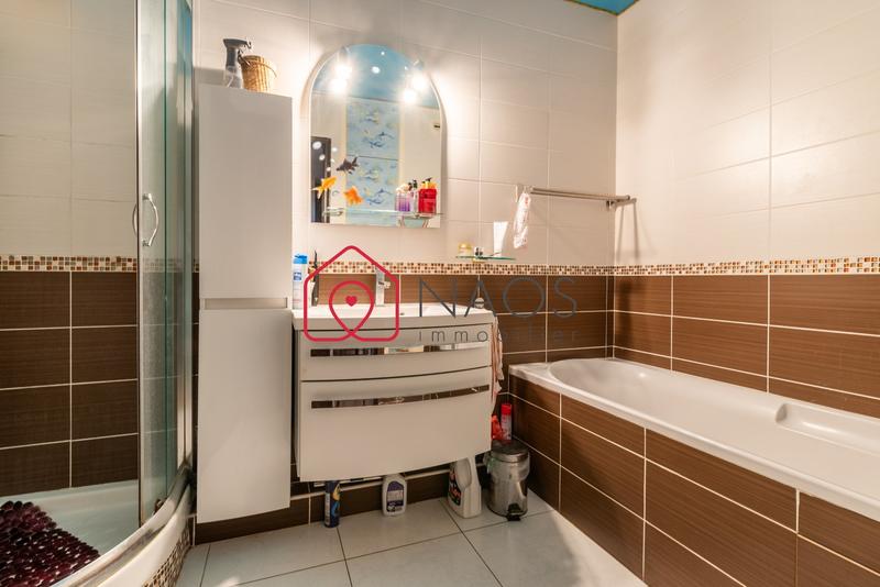 Appartement - 83 m² - 3 pièces