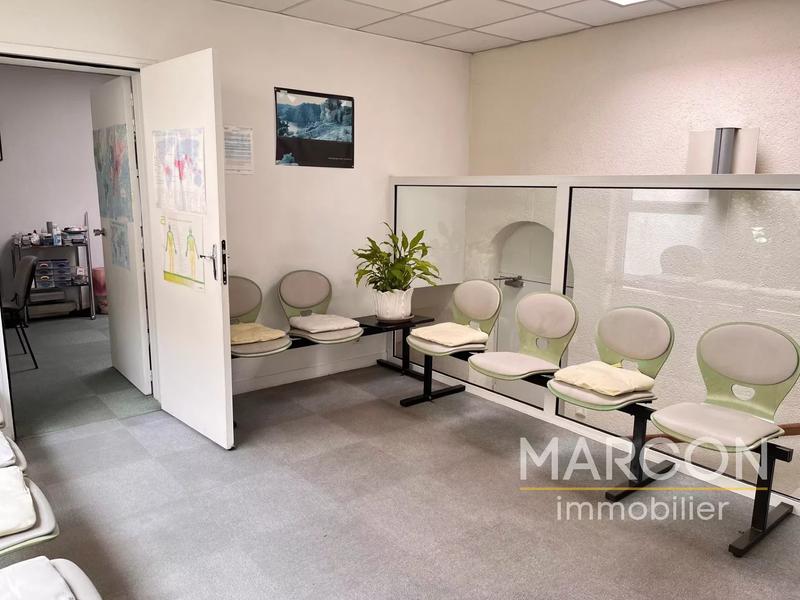 Local d'activités - 69 m² - 3 pièces