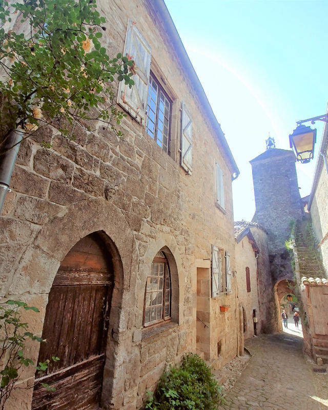 Maison - 187 m² - 3 pièces