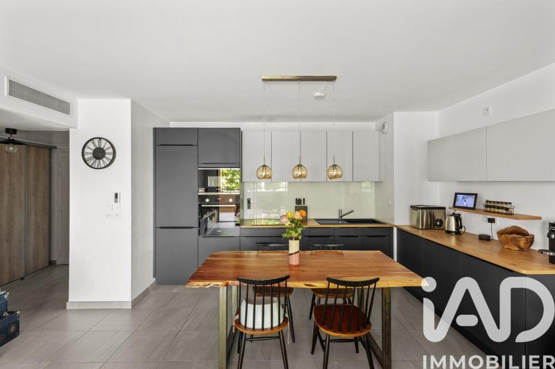 Appartement - 67 m² - 3 pièces