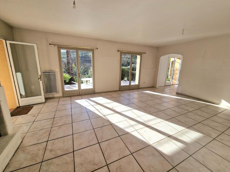 Maison - 137 m² - 4 pièces