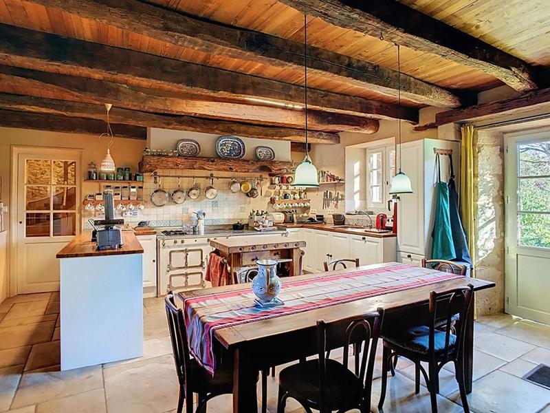 Maison - 280 m² - 7 pièces